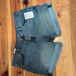 NWT Levis Signature Gold Mid-Rise 5" Blue Denim Shorts Size 14